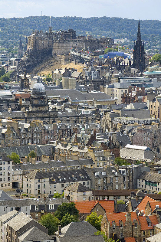 爱丁堡城堡和屋顶