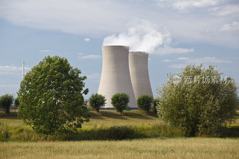 绿色景观中的核电站