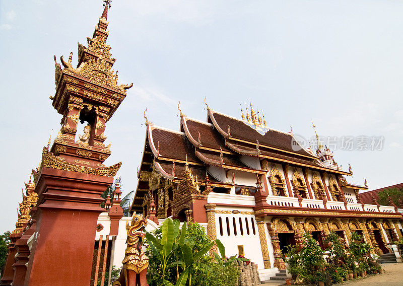 泰国北部一座寺庙的照片