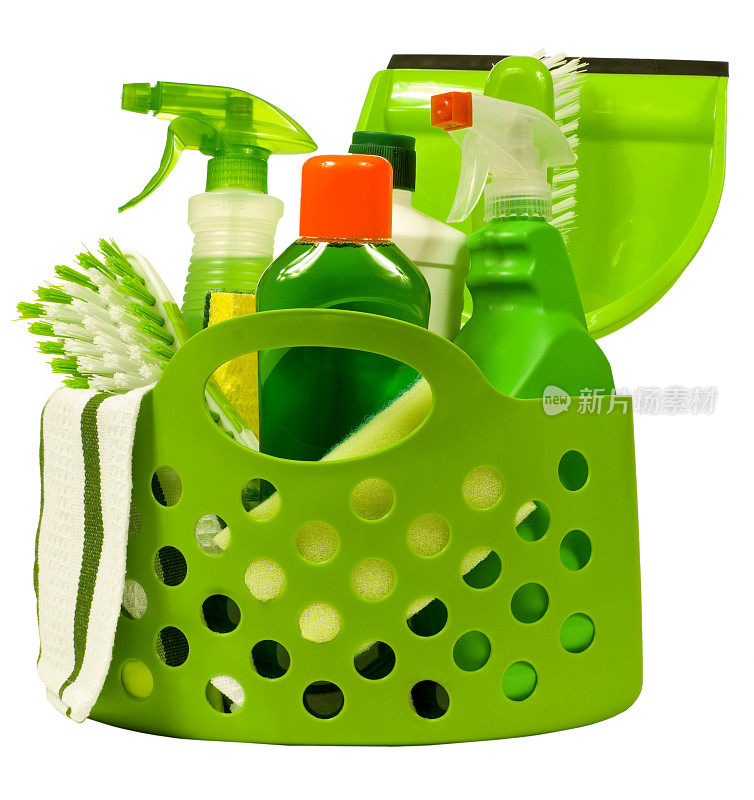 装满环保清洁用品的绿色篮子