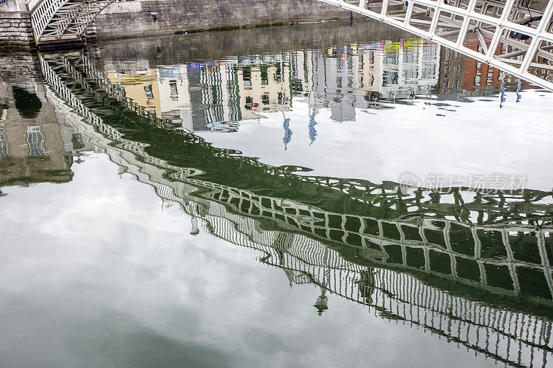爱尔兰都柏林的哈彭尼桥