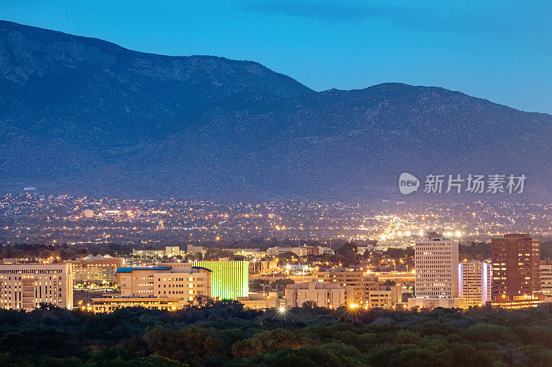 阿尔布开克城市夜景新墨西哥