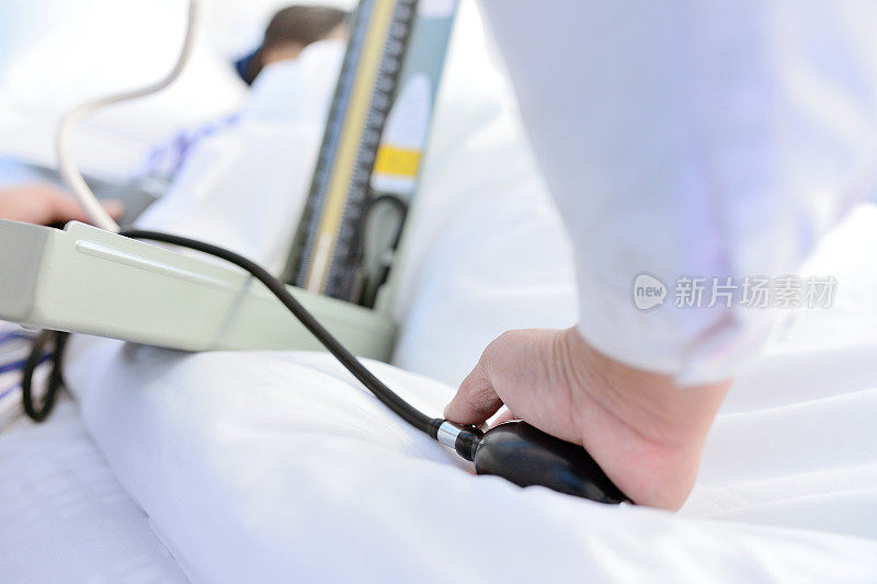测量患者血压