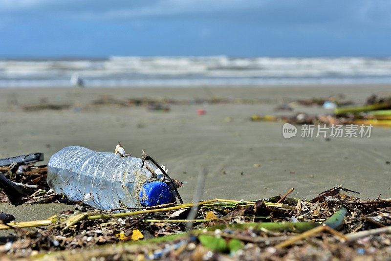 海洋中的塑料