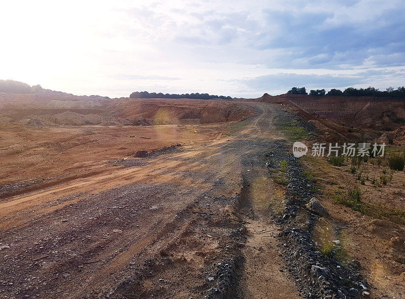 全框自然污垢背景。土壤侵蚀