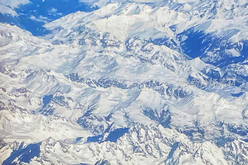 飞越阿尔卑斯山