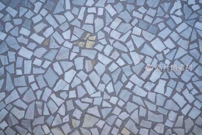 甘迪亚港的白色大理石马赛克瓷砖