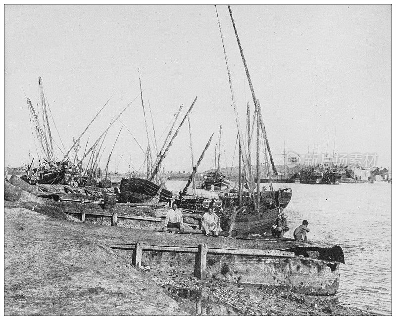 古董黑白照片:苏伊士码头