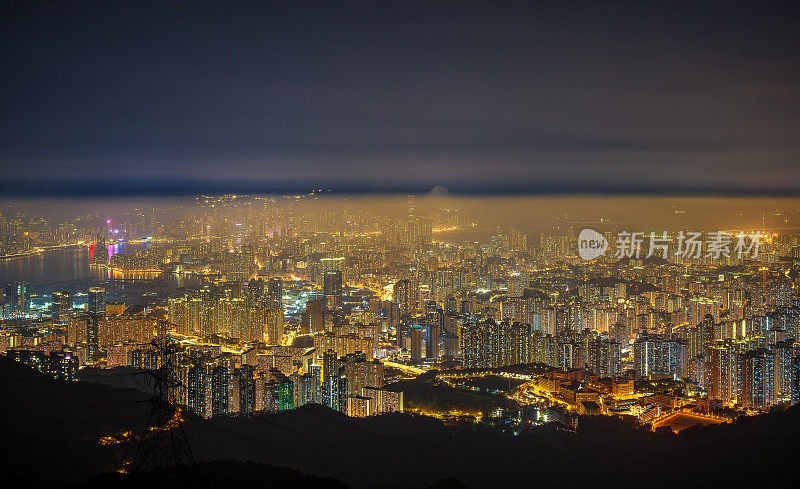 数千盏灯在香港的城市。