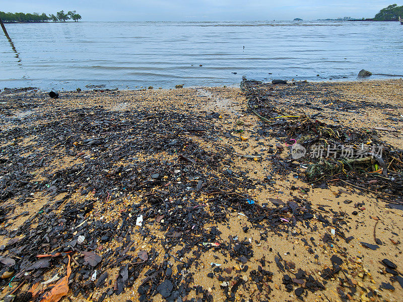 海滩污染