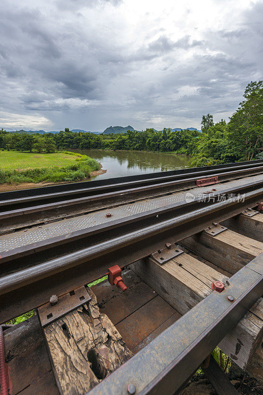 死亡铁路的特写，高架部分。泰国北碧府的著名景点