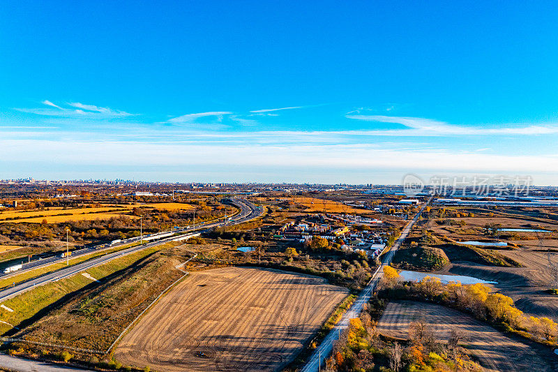 位于加拿大克莱因堡的加拿大太平洋高速公路沃恩多式联运码头