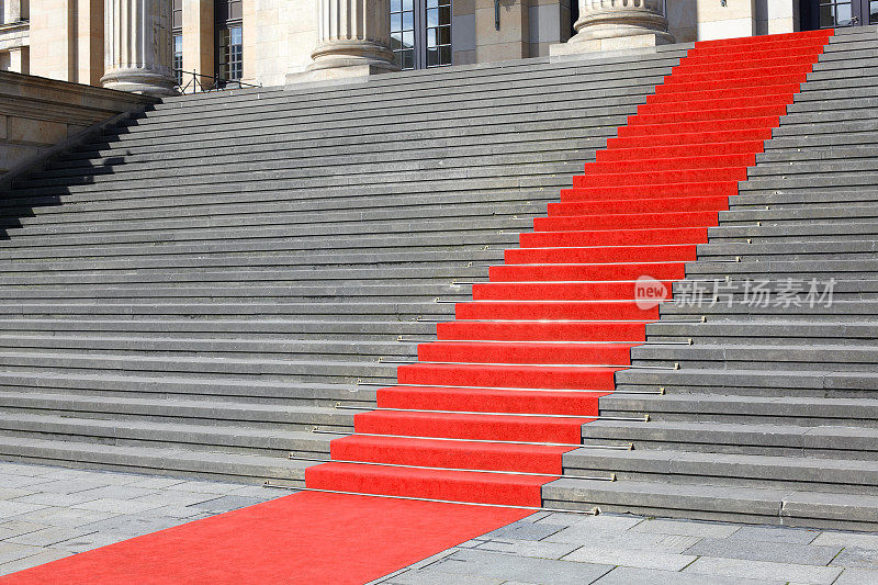 红地毯楼梯，成功