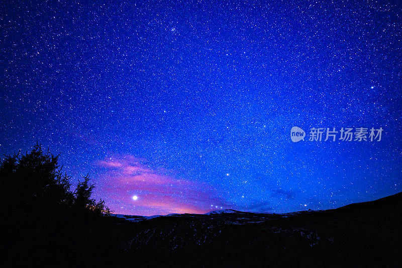 夜山景观之星