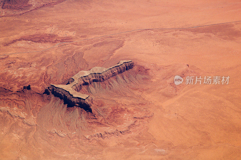 飞越红岩峡谷