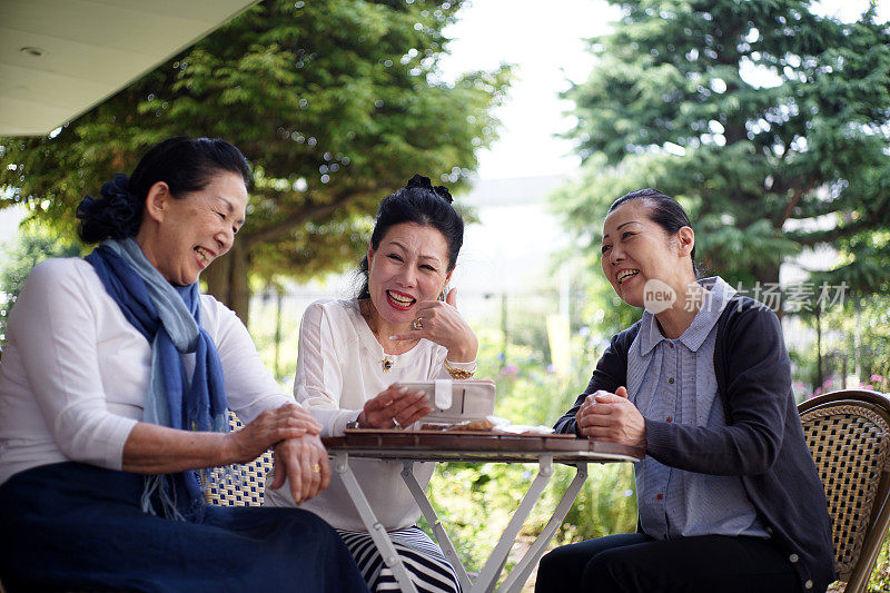 日本女性