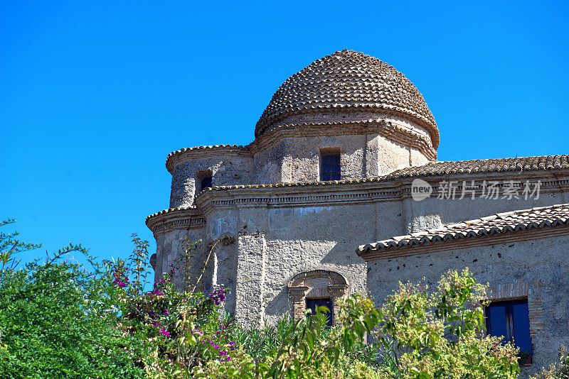 拜占庭风格的圣鲁巴教堂，位于意大利卡拉布里亚的圣格雷戈里奥德伊波纳村