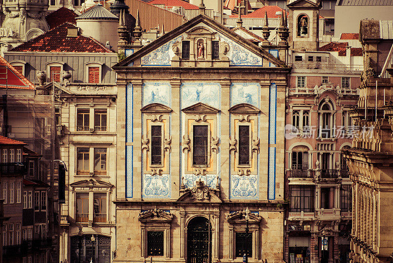葡萄牙波尔图的圣伊尔德丰索巴洛克教堂