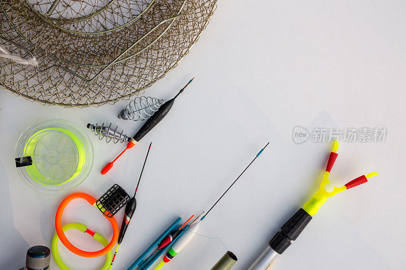 渔配件的观点包括钓鱼卷轴，钩子，浮子