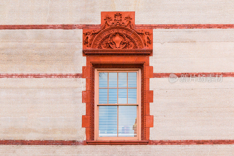 美国弗拉格勒学院门面上的窗户