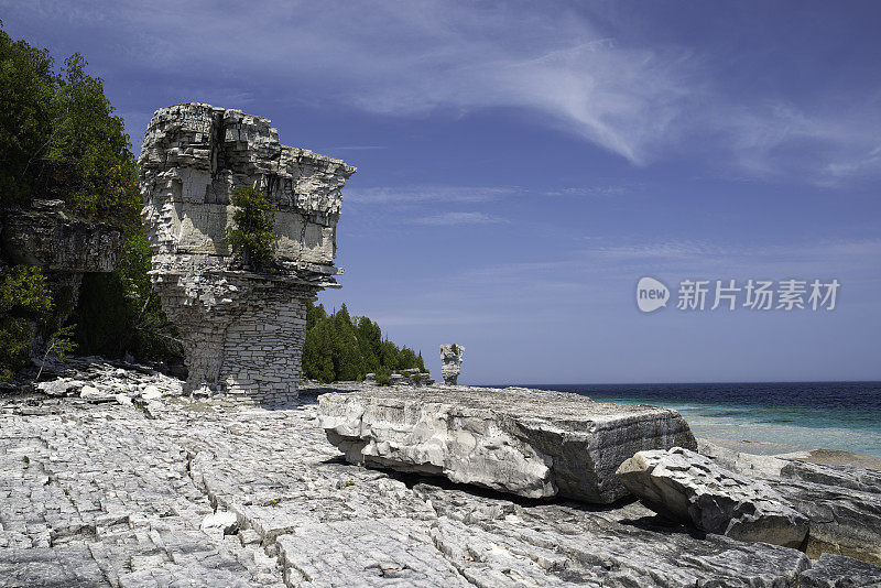 花盆岛在五尺国家海洋公园，位于安大略湖休伦湖