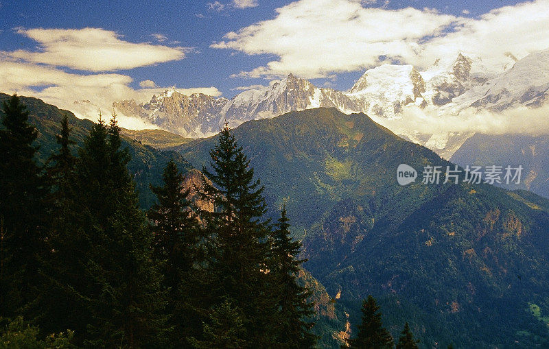 法国阿尔卑斯山，普罗旺斯高阿尔卑斯山脉