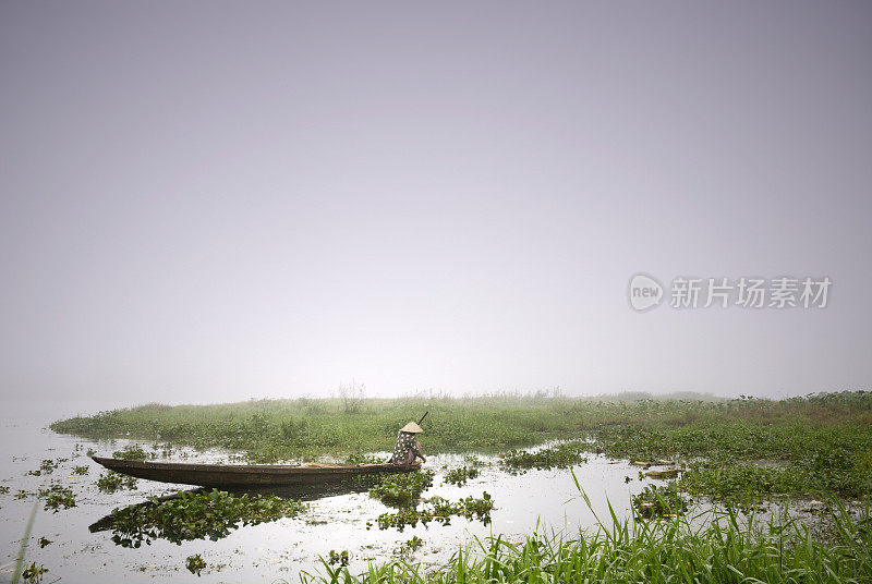 越南顺化香河的早晨