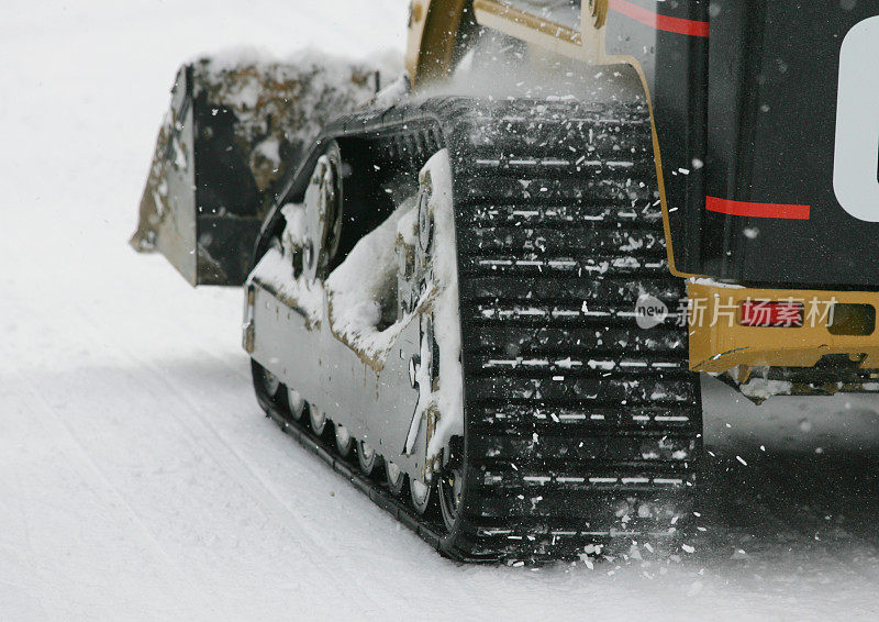 雪拖拉机