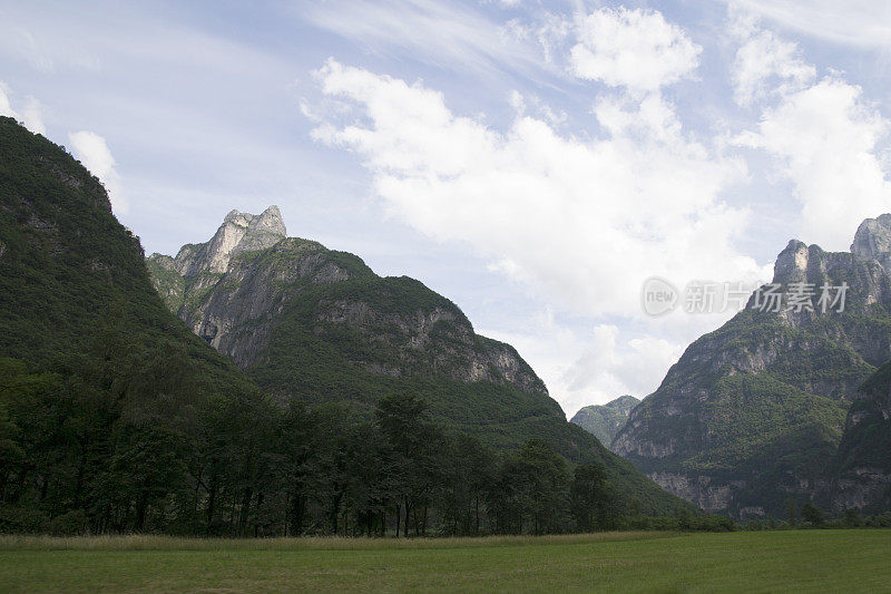 阿尔卑斯山的风景