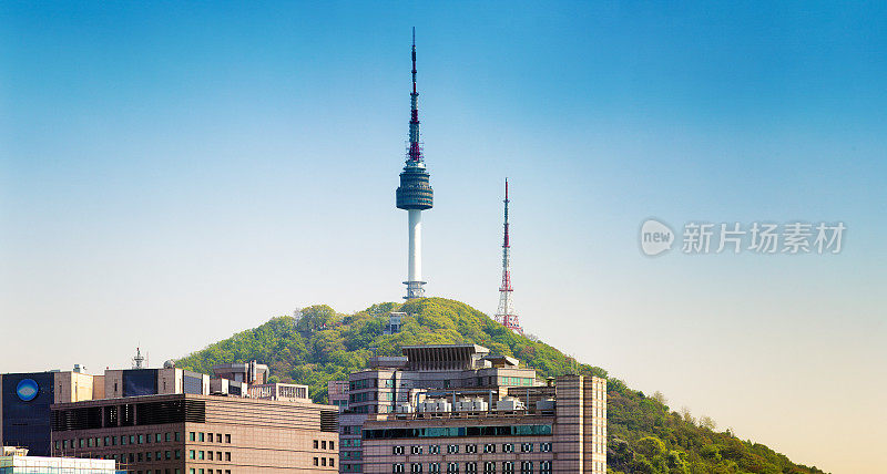 N汉城塔和南山公园的山顶全景