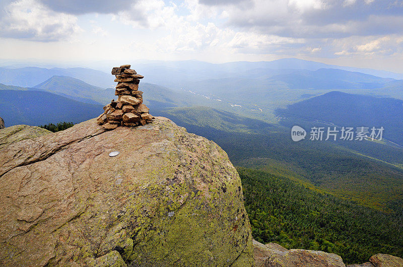 弗兰科尼亚山脊上的自由峰