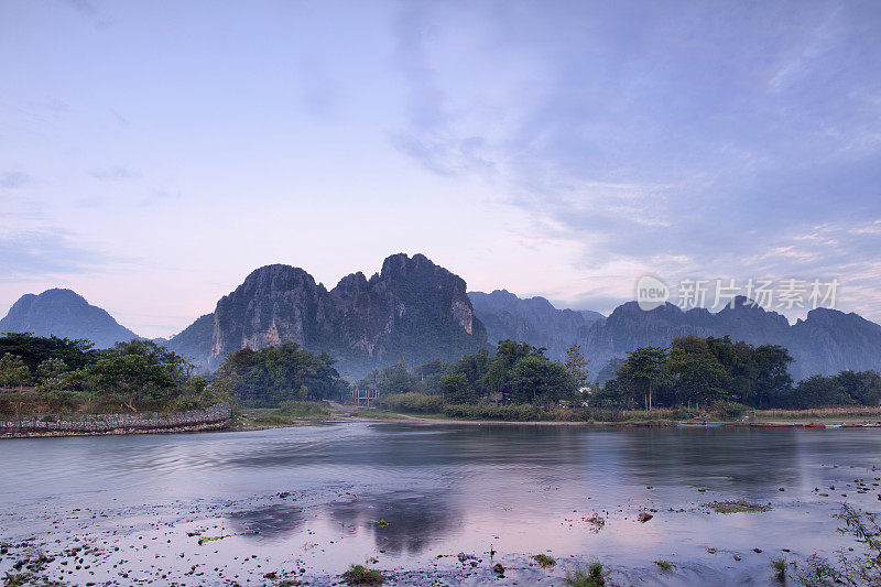 老挝万荣的南松河黄昏