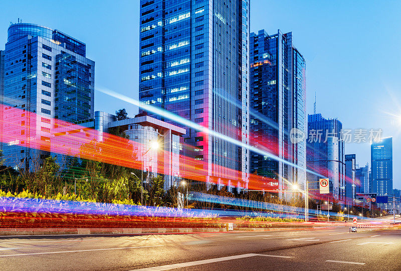 运动速度效应与城市夜在重庆，中国