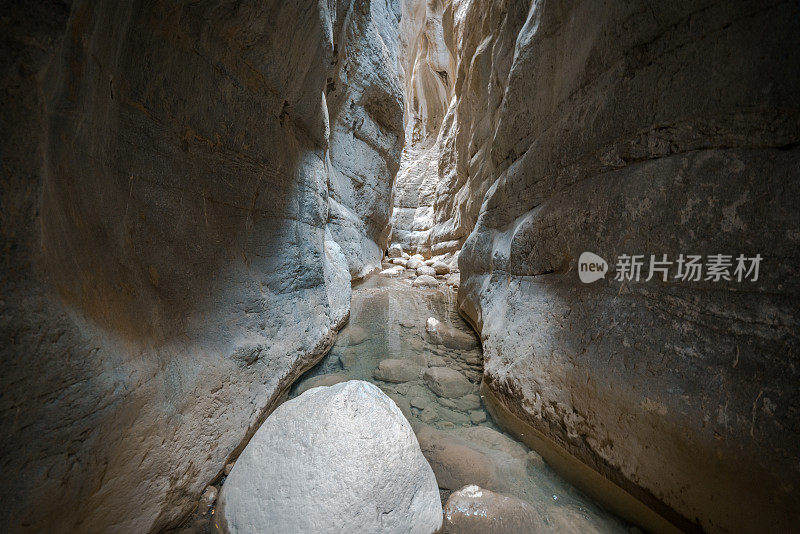 瀑布山峡谷，伊斯帕塔峡谷，亚卡峡谷