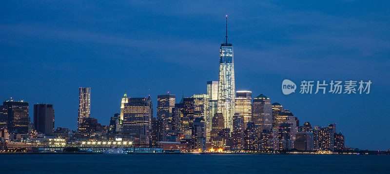 曼哈顿下城的纽约市夜景