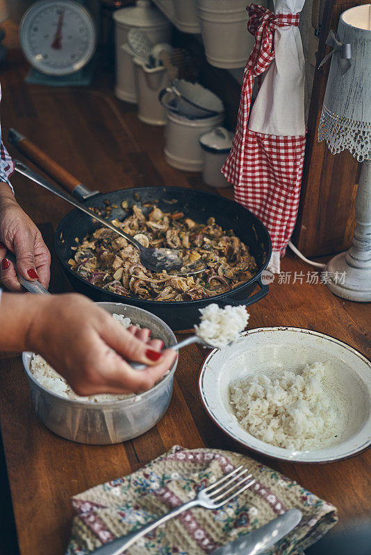 素食蘑菇Strofanoff