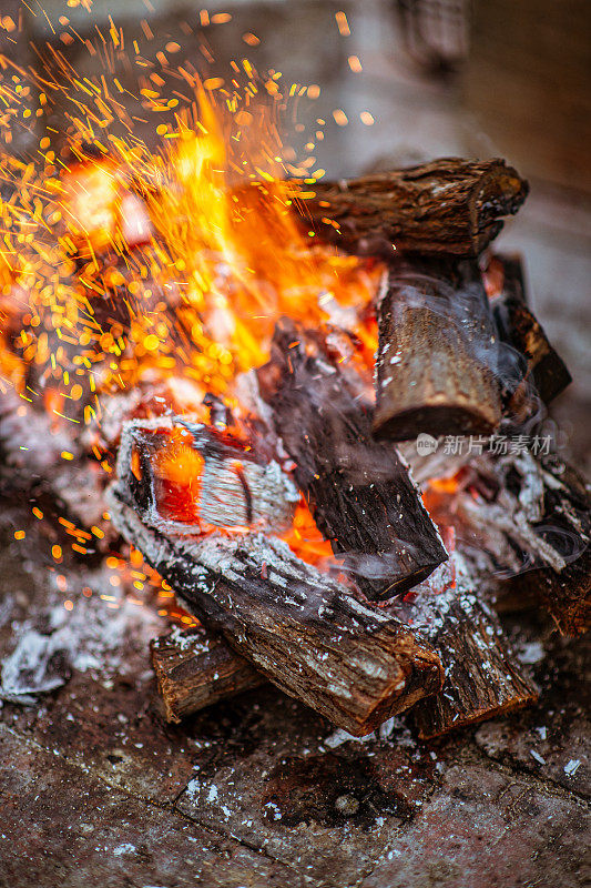 燃烧woodfire火花