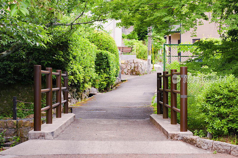 京都哲人路上的小桥