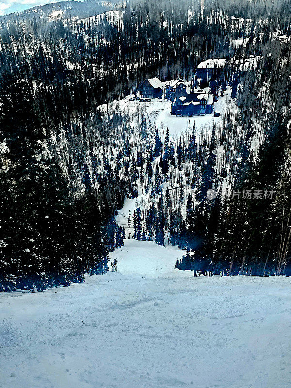 鹰角滑雪场，比弗，犹他州。