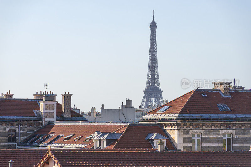 巴黎埃菲尔铁塔窗外的景色。