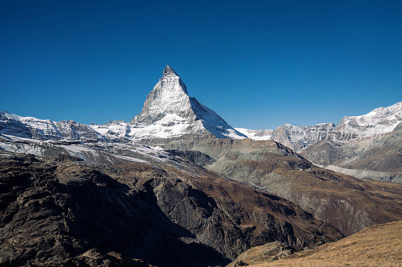 瑞士阿尔卑斯山著名的马特洪峰
