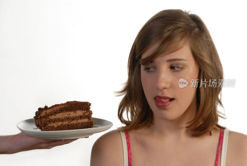 想吃巧克力蛋糕