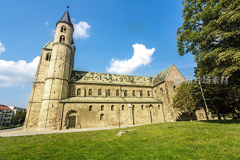 在马格德堡修道院