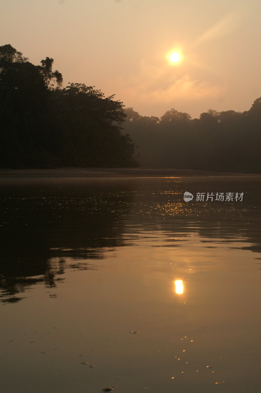 亚马逊盆地的日出