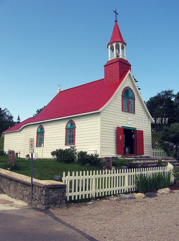 加拿大塔杜萨克的小教堂