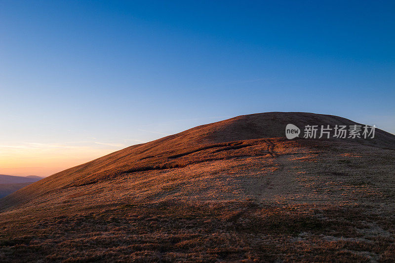 英国风景:日落时分的约克郡山谷