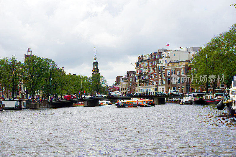 荷兰，阿姆斯特丹，城市景观，航道和纪念碑
