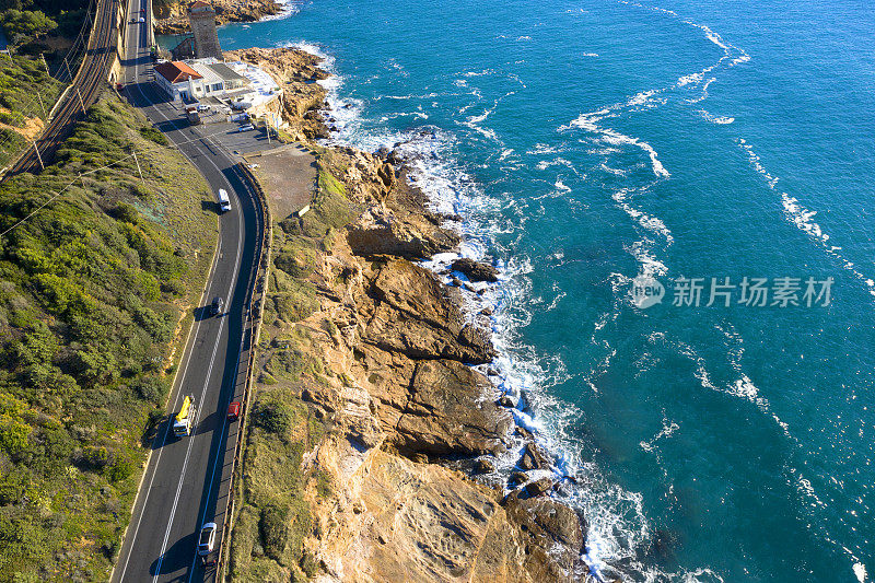 无人机拍摄的意大利托斯卡纳海岸公路