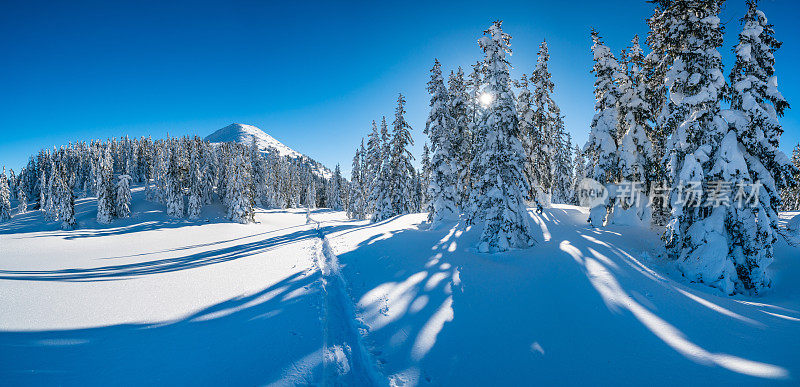 冬季景观深雪山全景