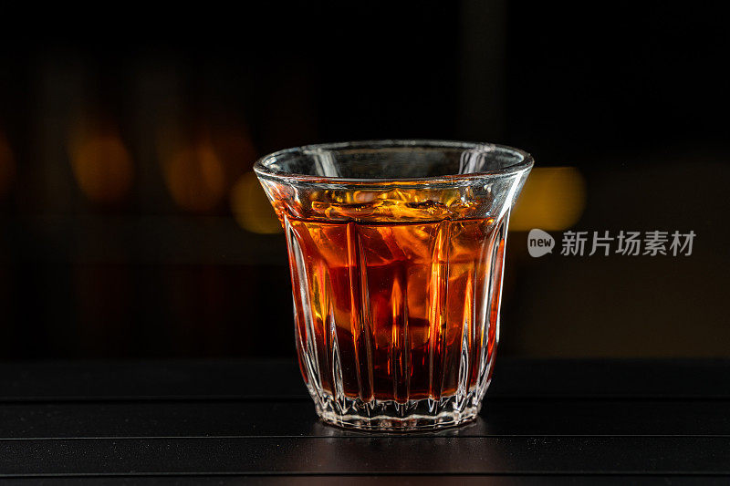 美式冰，一杯